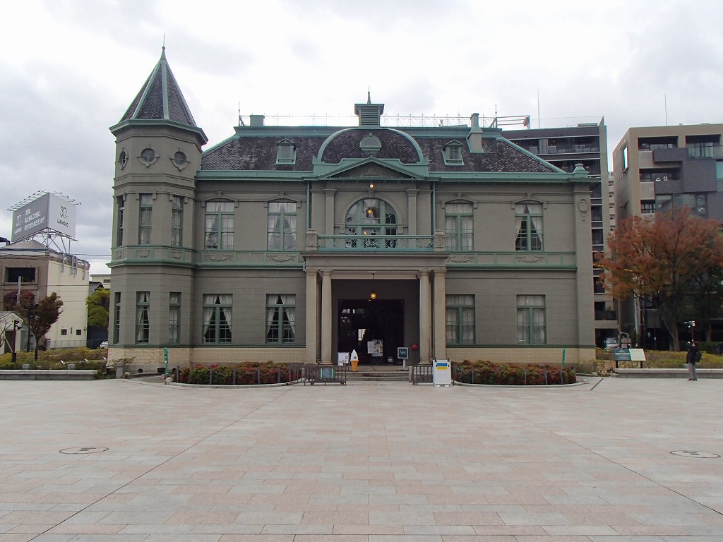 旧福岡県公会堂貴賓館「ピンクリボン月間」ライトアップのお知らせ